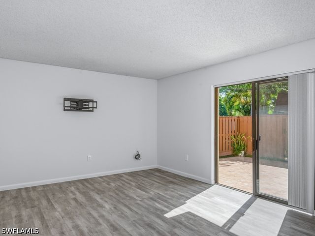 5247 Cedarbend DR 2, Fort Myers, FL 33919