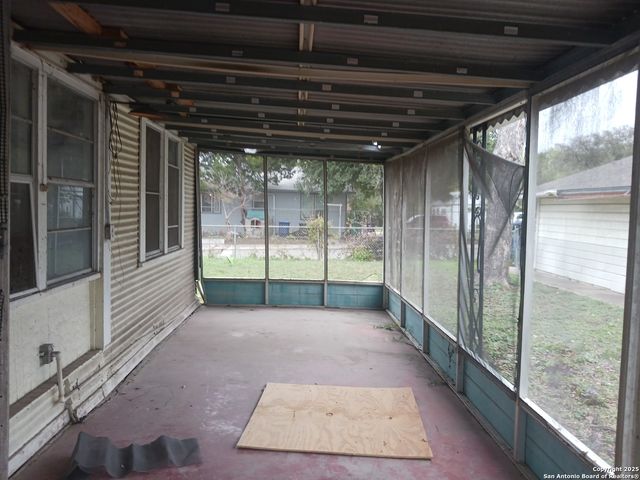 702 W Malone, San Antonio, TX 78225