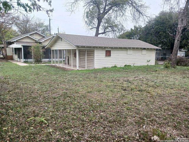 702 W Malone, San Antonio, TX 78225