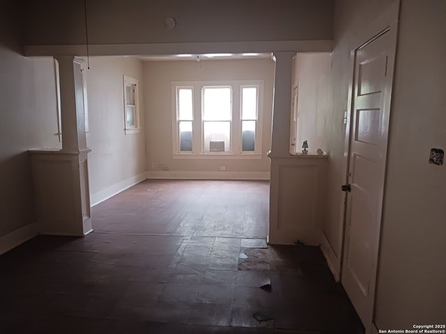 702 W Malone, San Antonio, TX 78225