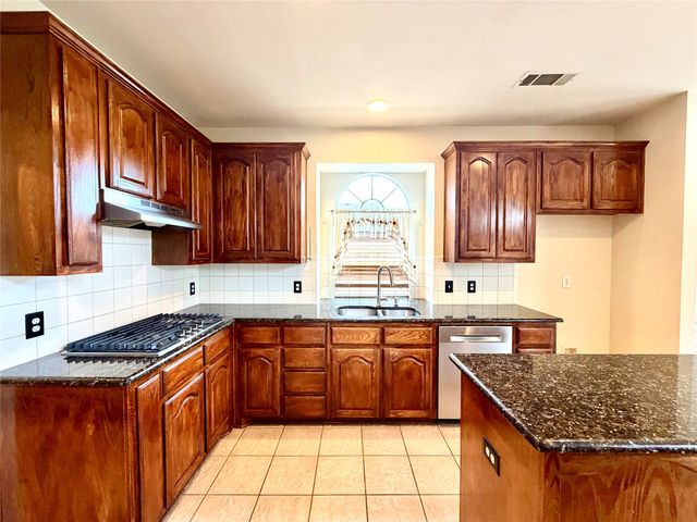 7204 Crane Drive, Sachse, TX 75048