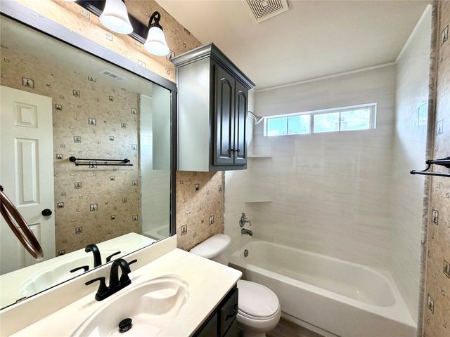 7204 Crane Drive, Sachse, TX 75048