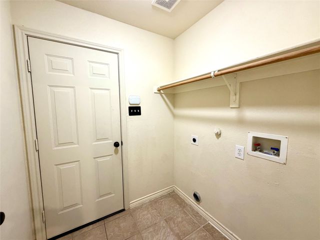 7204 Crane Drive, Sachse, TX 75048
