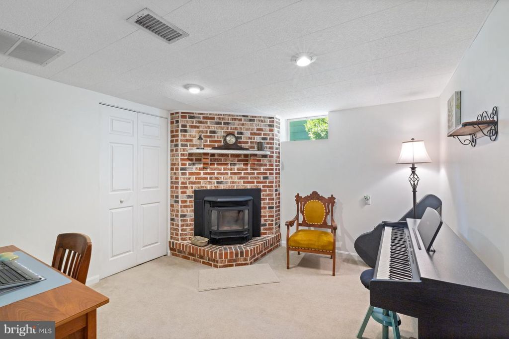 1831 WHITE OAK AVE, Baltimore, MD 21234