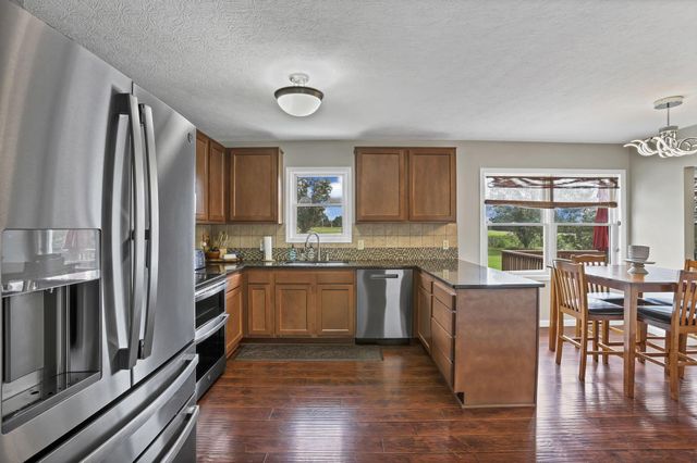 1350 Leonard Road NW, Baltimore, OH 43105