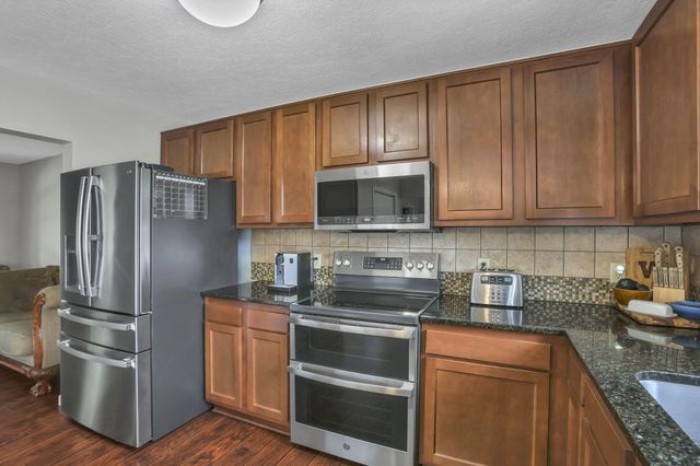 1350 Leonard Road NW, Baltimore, OH 43105