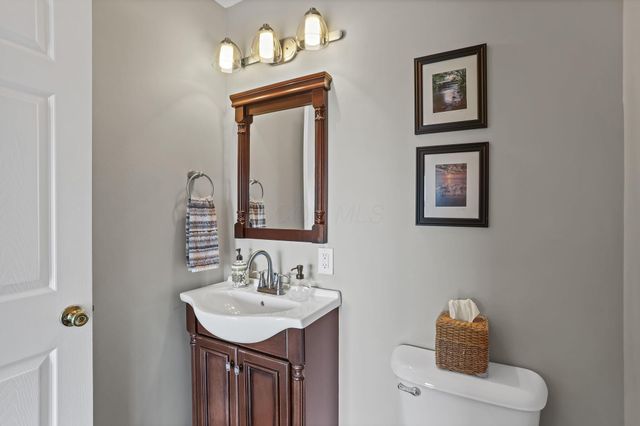 1350 Leonard Road NW, Baltimore, OH 43105