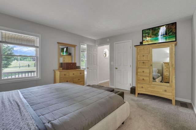 1350 Leonard Road NW, Baltimore, OH 43105
