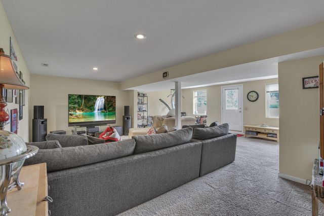 1350 Leonard Road NW, Baltimore, OH 43105