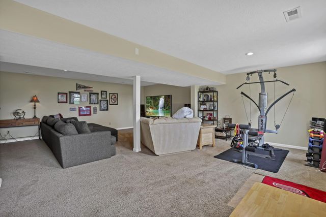1350 Leonard Road NW, Baltimore, OH 43105