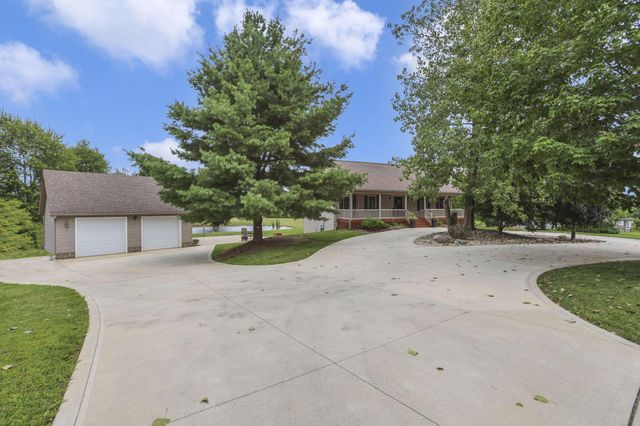 1350 Leonard Road NW, Baltimore, OH 43105