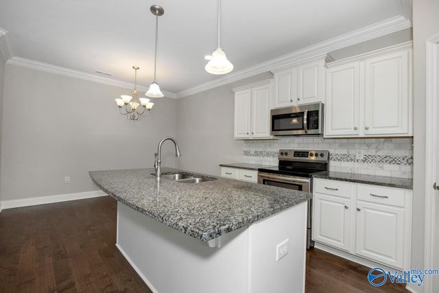 90 Moore Farm Circle 90, Huntsville, AL 35806