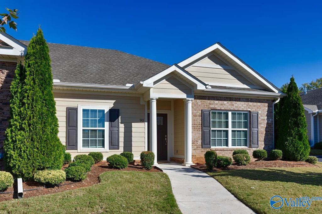 90 Moore Farm Circle 90, Huntsville, AL 35806