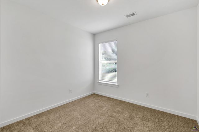 111 Breakwater Way, Perry, GA 31069
