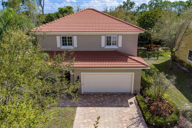 6711 Osage Circle, West Palm Beach, FL 33413