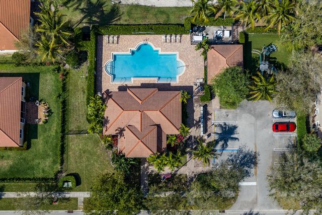 6711 Osage Circle, West Palm Beach, FL 33413