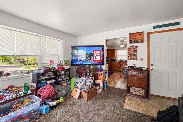 1906 W PINE STREET, Appleton, WI 54914