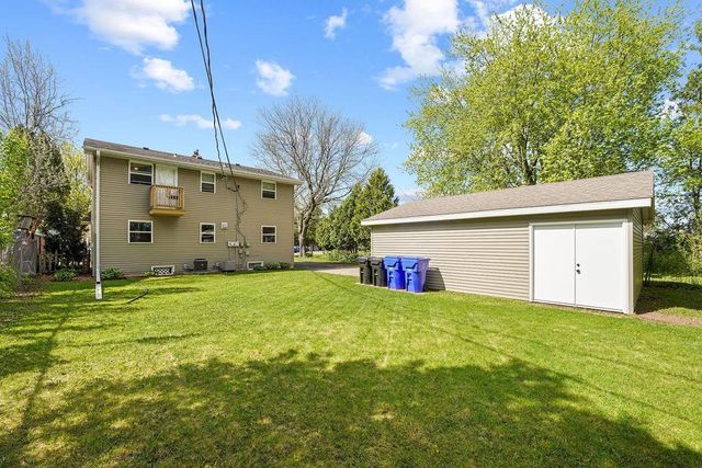 1906 W PINE STREET, Appleton, WI 54914
