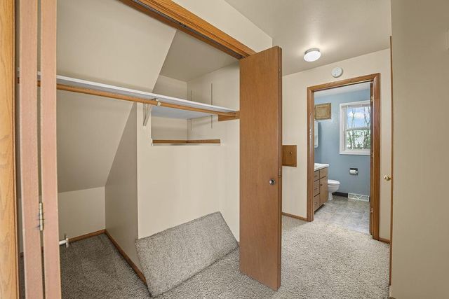 1906 W PINE STREET, Appleton, WI 54914