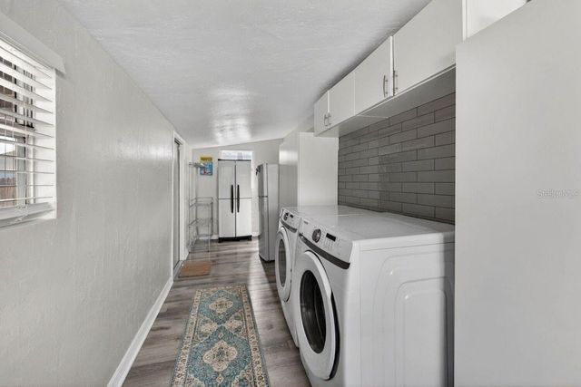 2561 13TH AVENUE N, St Petersburg, FL 33713