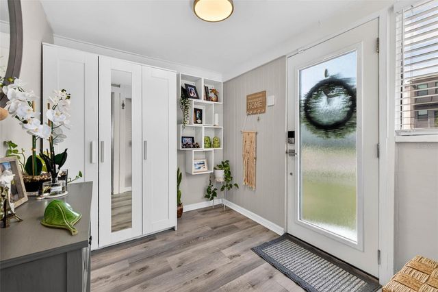 2561 13TH AVENUE N, St Petersburg, FL 33713