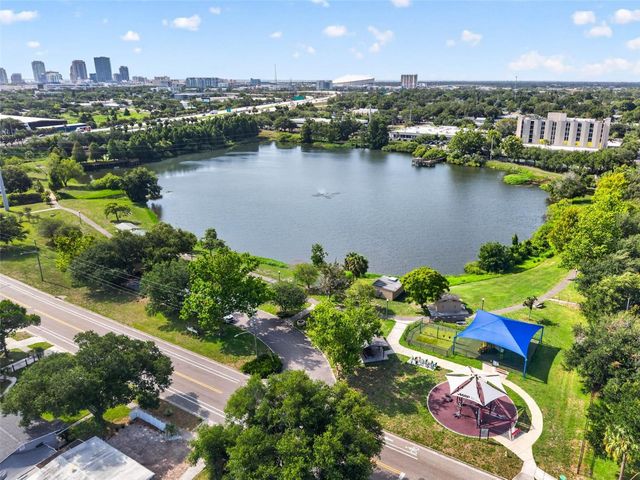 2561 13TH AVENUE N, St Petersburg, FL 33713