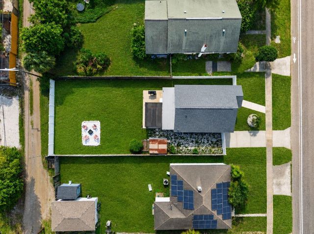 2561 13TH AVENUE N, St Petersburg, FL 33713