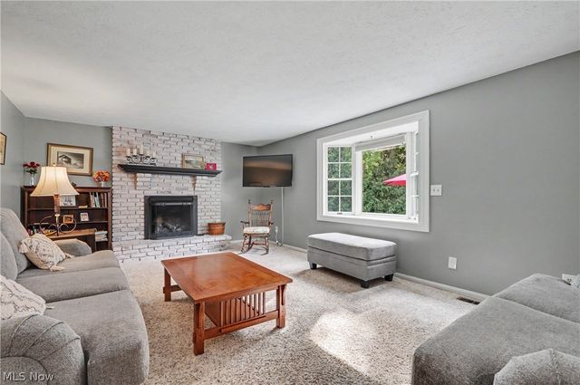 7370 LaCosta Drive, Hudson, OH 44236