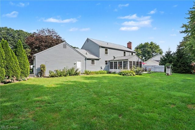7370 LaCosta Drive, Hudson, OH 44236