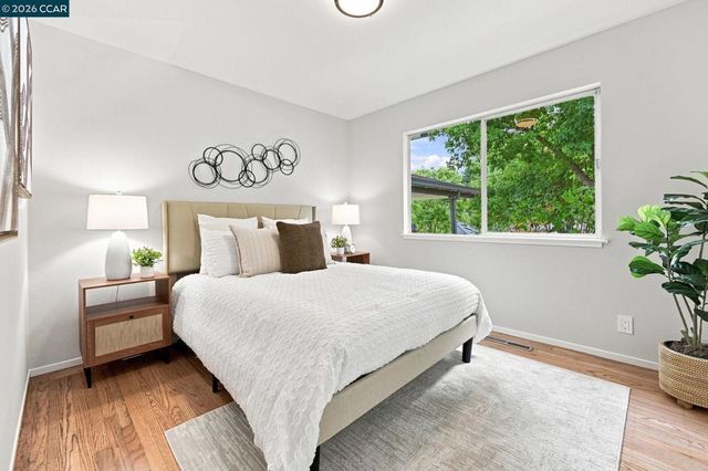 2481 Larkey Ln, Walnut Creek, CA 94597