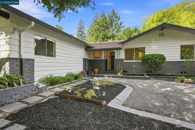 2481 Larkey Ln, Walnut Creek, CA 94597
