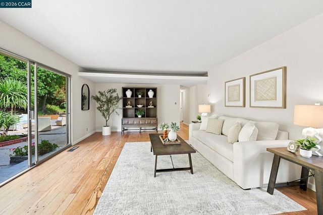 2481 Larkey Ln, Walnut Creek, CA 94597