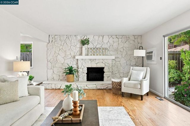 2481 Larkey Ln, Walnut Creek, CA 94597