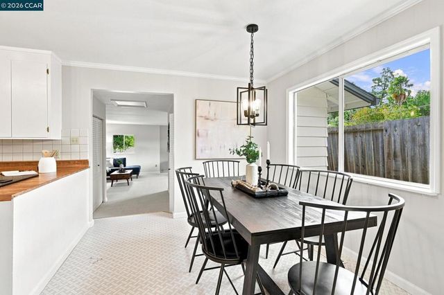 2481 Larkey Ln, Walnut Creek, CA 94597
