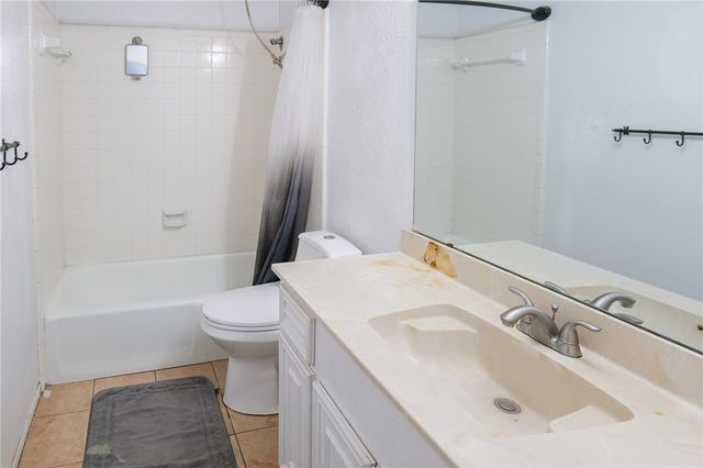 4913 Creekbend Road, Corpus Christi, TX 78413