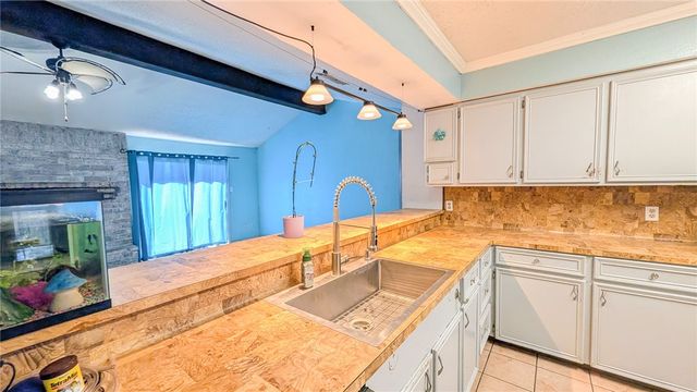 4913 Creekbend Road, Corpus Christi, TX 78413