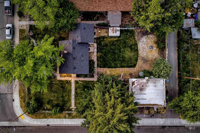 2124 S Kerr St, Boise, ID 83705