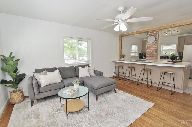 2124 S Kerr St, Boise, ID 83705