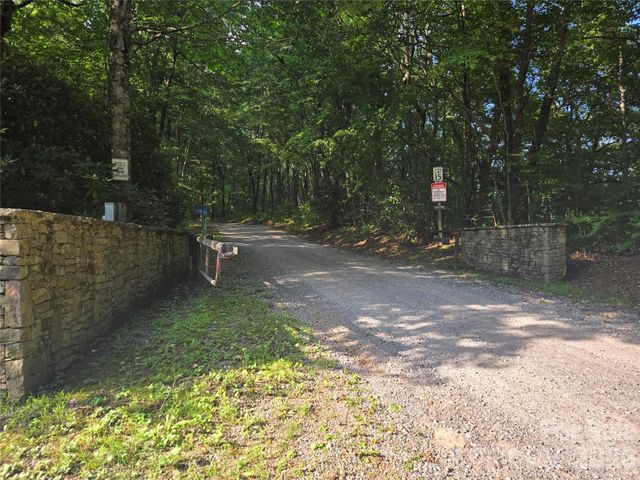 000 Greenspire Drive, Sylva, NC 28779
