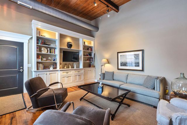 8 Main St Apt 11, Jaffrey, NH 03452