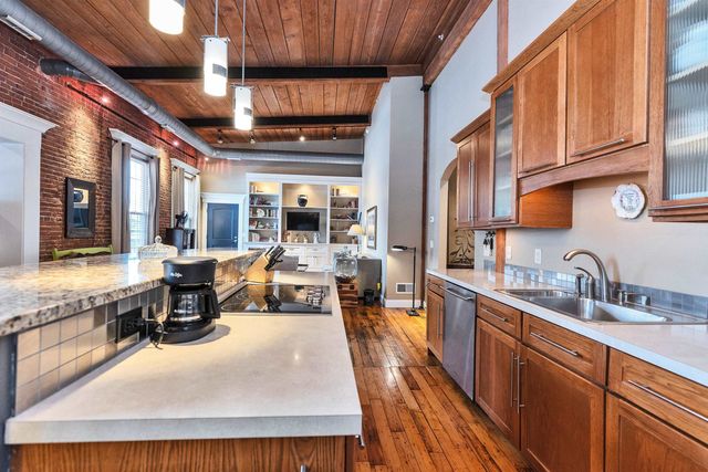 8 Main St Apt 11, Jaffrey, NH 03452