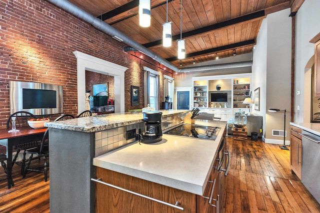 8 Main St Apt 11, Jaffrey, NH 03452