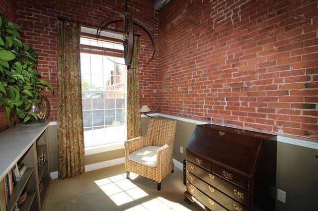 8 Main St Apt 11, Jaffrey, NH 03452