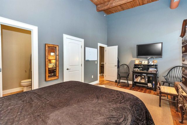 8 Main St Apt 11, Jaffrey, NH 03452