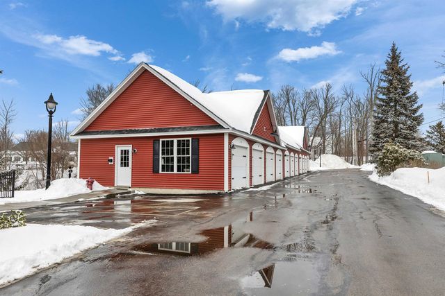 8 Main St Apt 11, Jaffrey, NH 03452