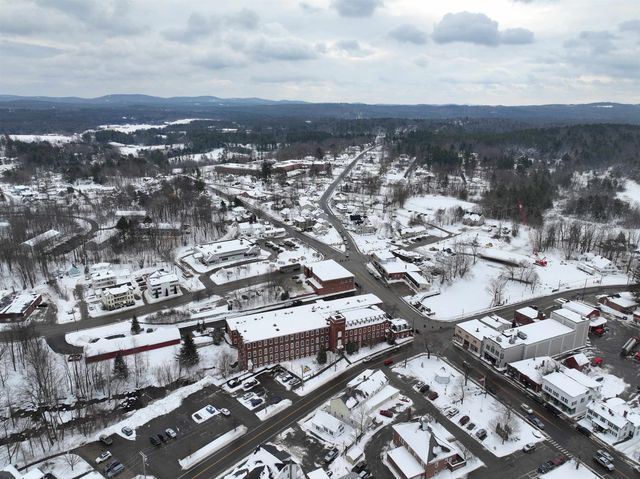 8 Main St Apt 11, Jaffrey, NH 03452