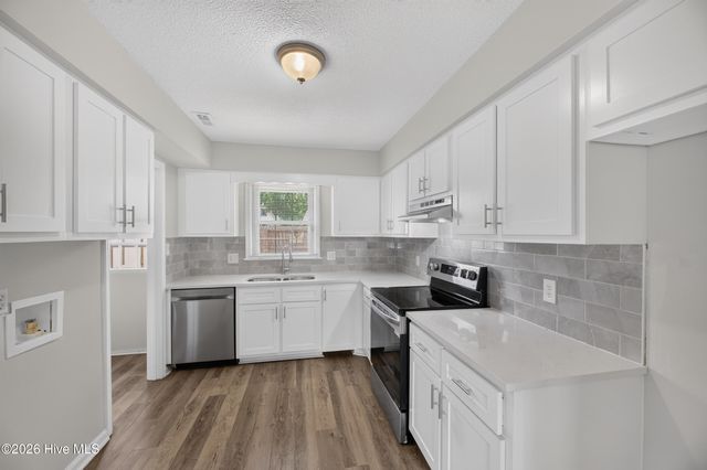 51 Barnes Street, Greenville, NC 27858