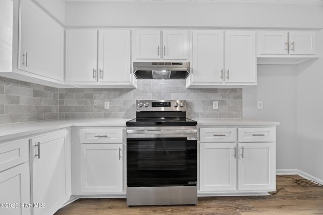 51 Barnes Street, Greenville, NC 27858