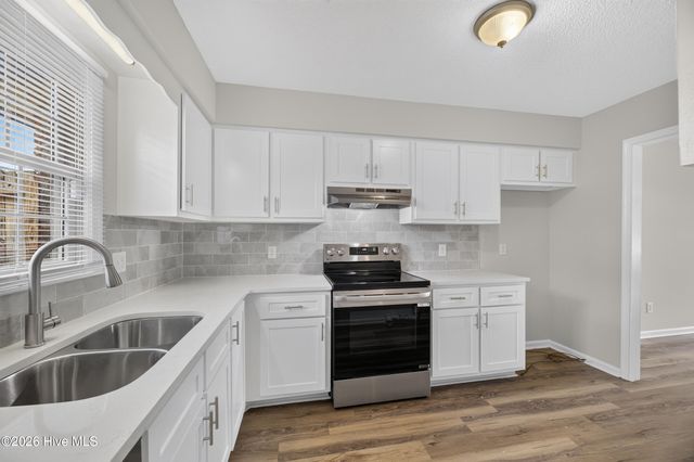 51 Barnes Street, Greenville, NC 27858