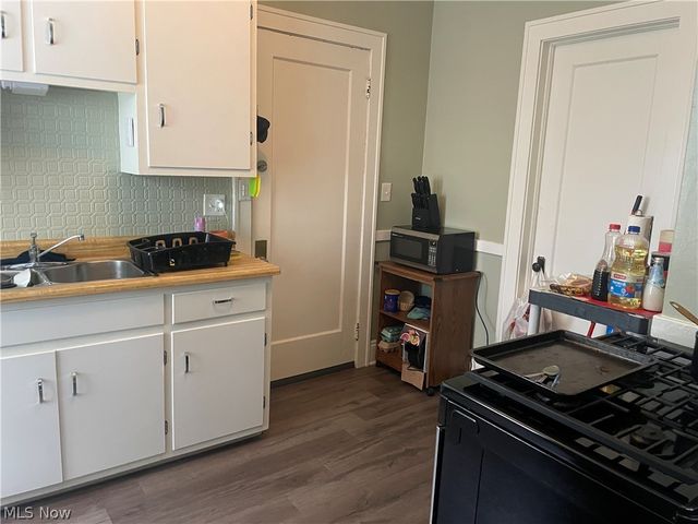 2014 Hood Avenue, Cleveland, OH 44109